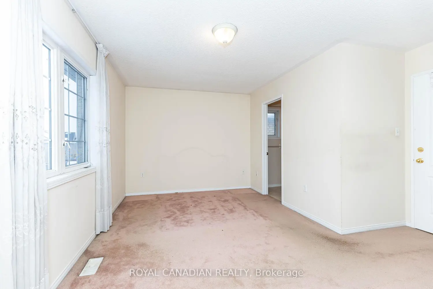 Additional image 10 of 101 Crystalview Crescent