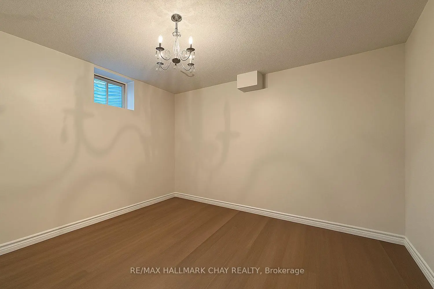 Additional image 19 of 83 Trillium Crescent