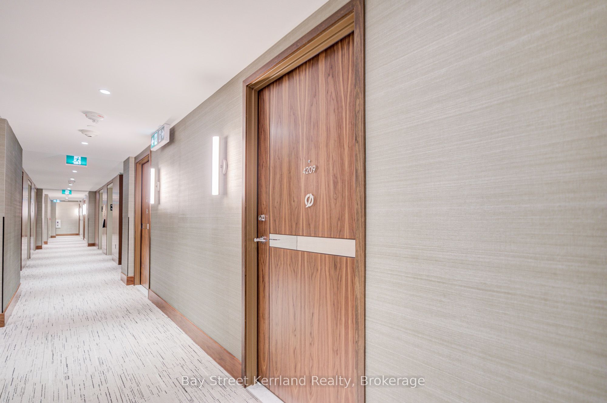 Additional image 6 of 4209-1 Concord Cityplace Way, Toronto, ON, M5V 0X3