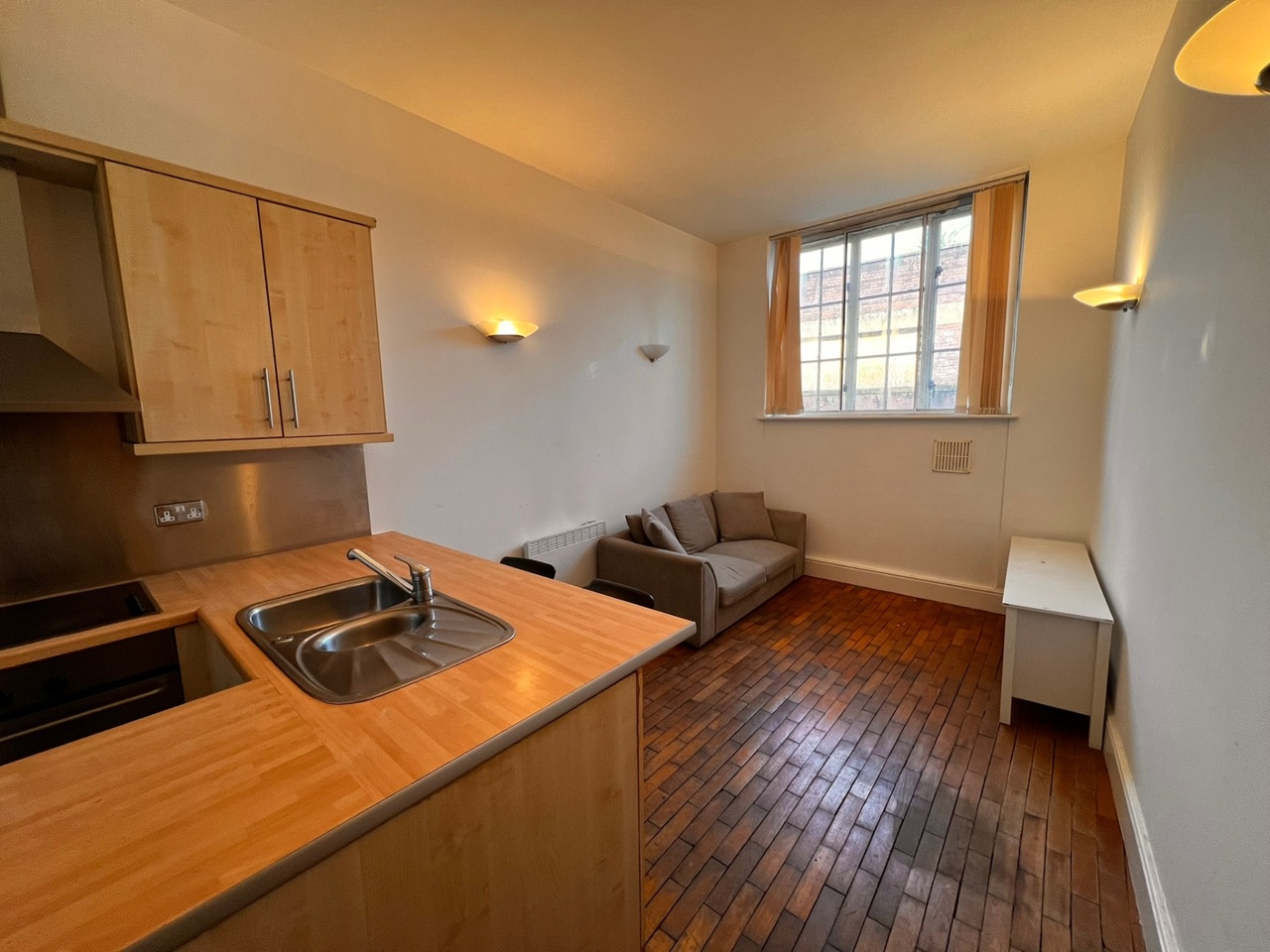 1 Bed Flat, Eastgate, LS2, N1 7GU