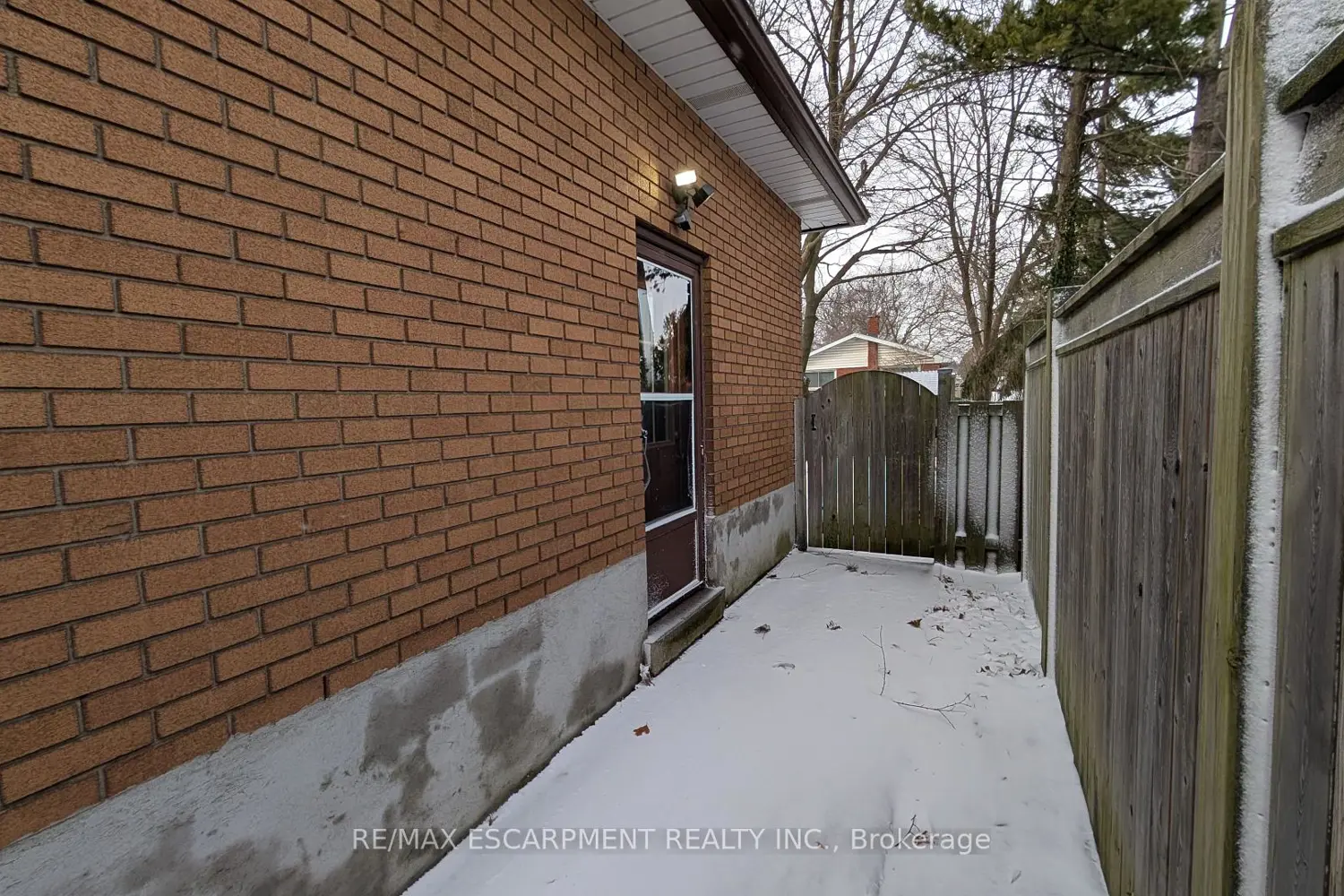 Additional image 18 of 98 Laurier Avenue