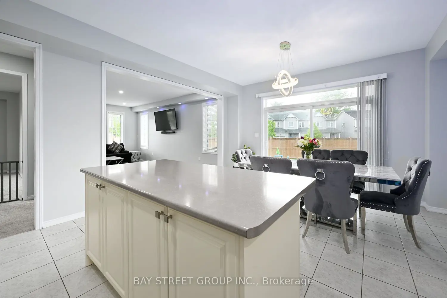 19 Froggy Drive photo 5