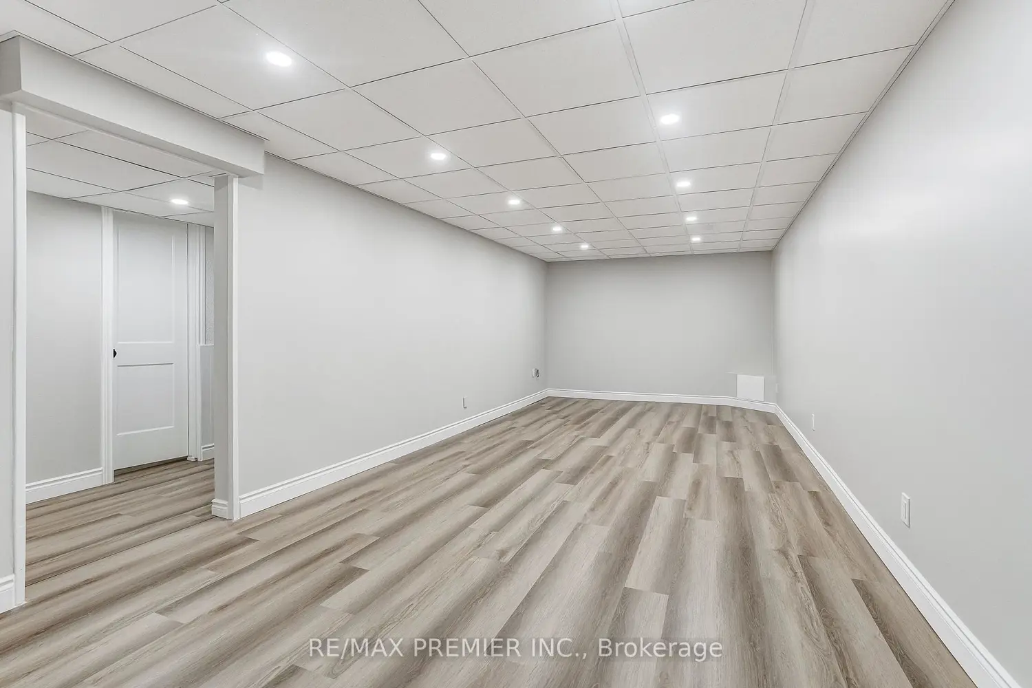 Additional image 17 of 2395 Benedet Drive