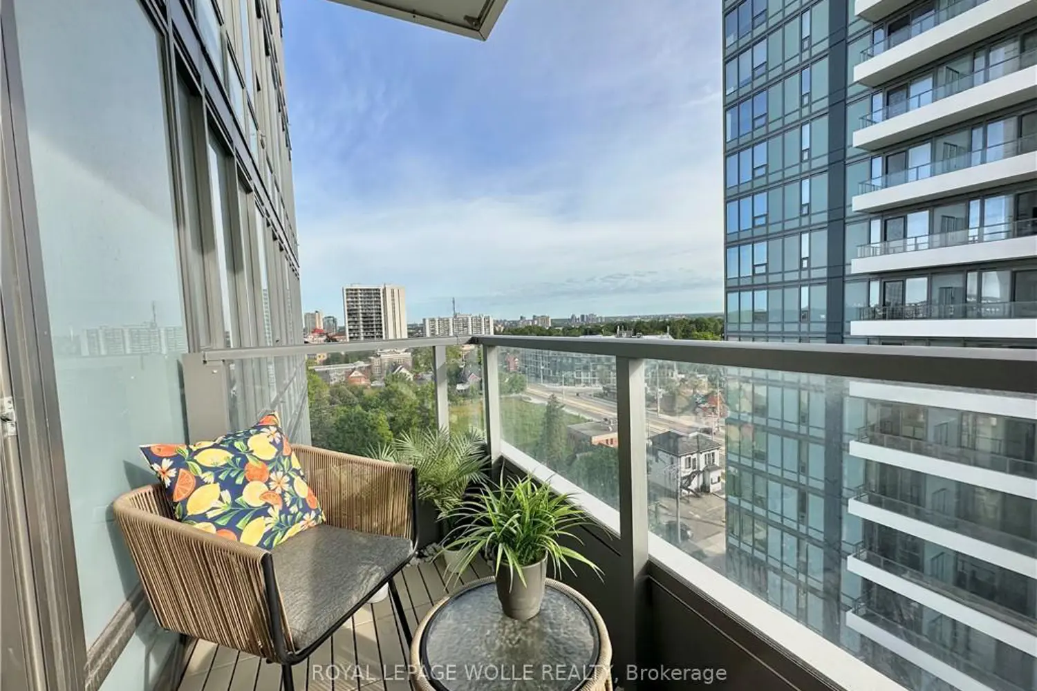 Additional image 14 of 15 Wellington Street 1114