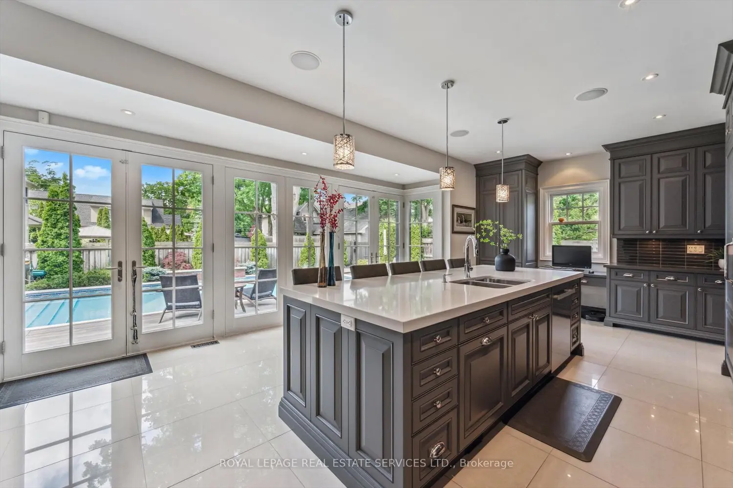 Additional image 11 of 335 Lakeshore Road