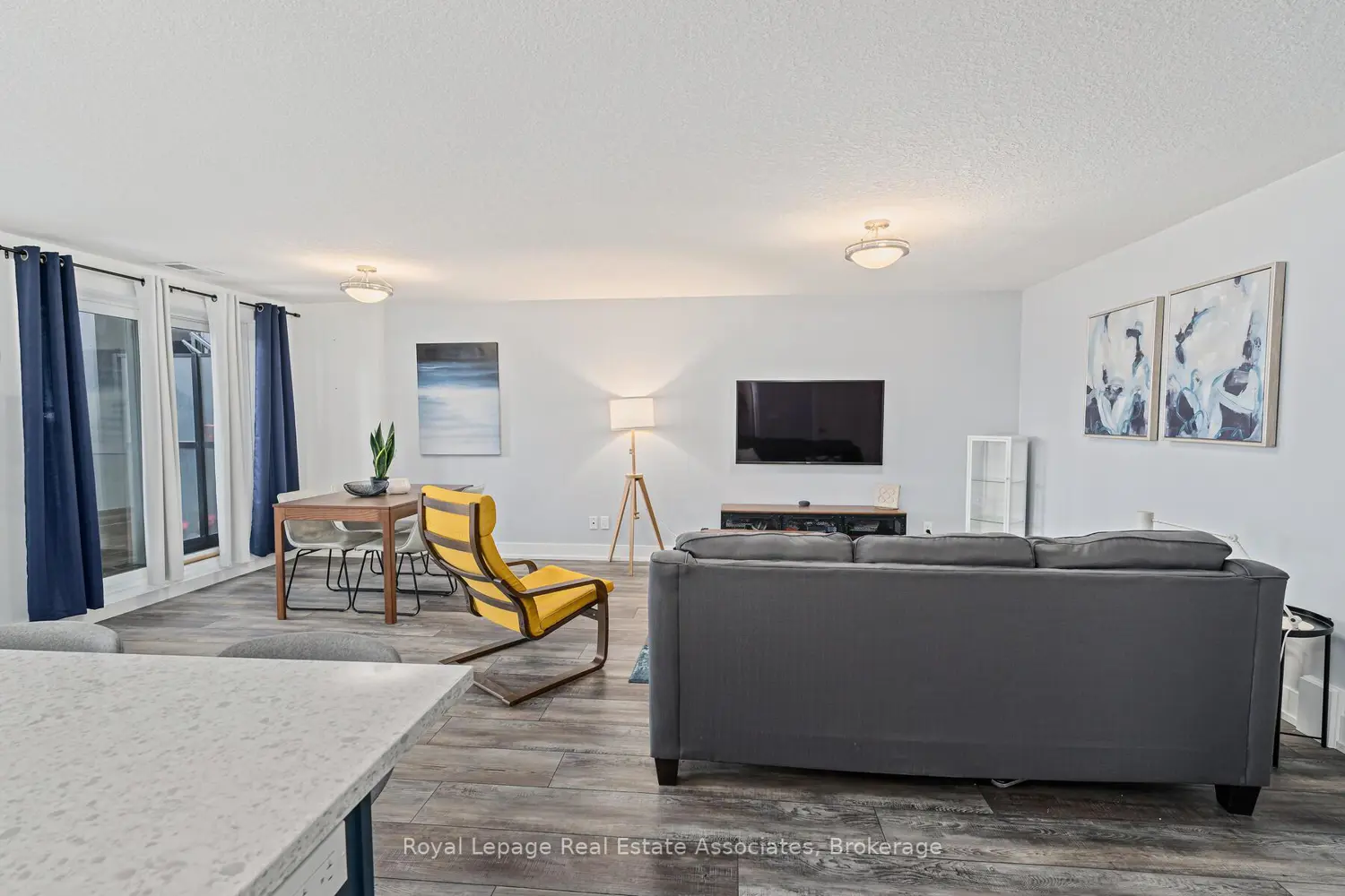 Additional image 6 of 17 Centre Street 102