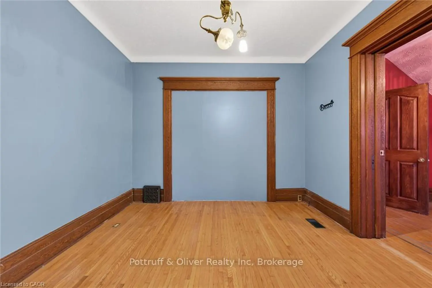 Additional image 12 of 4637 Ellis Street