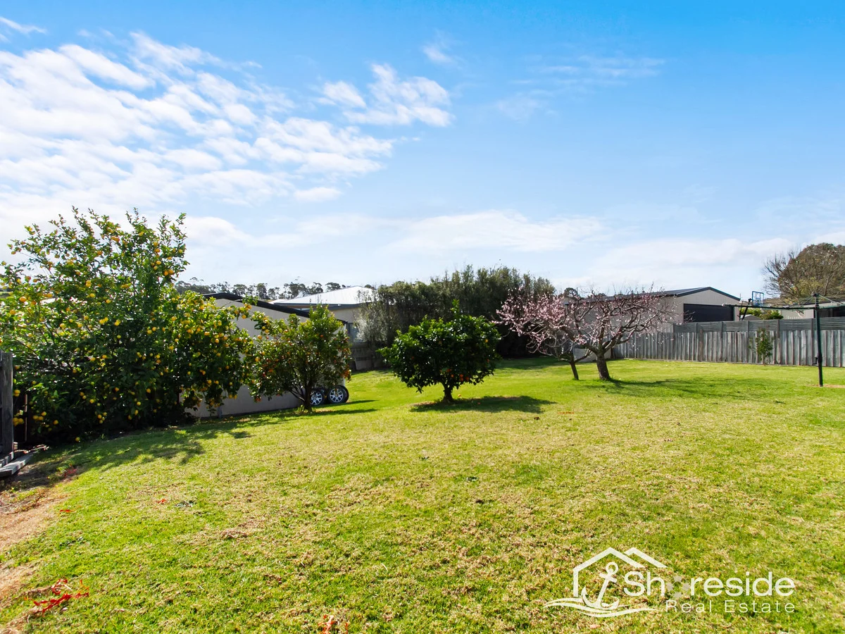 Additional image 8 of 14 Norman Court, Lakes Entrance VIC 3909