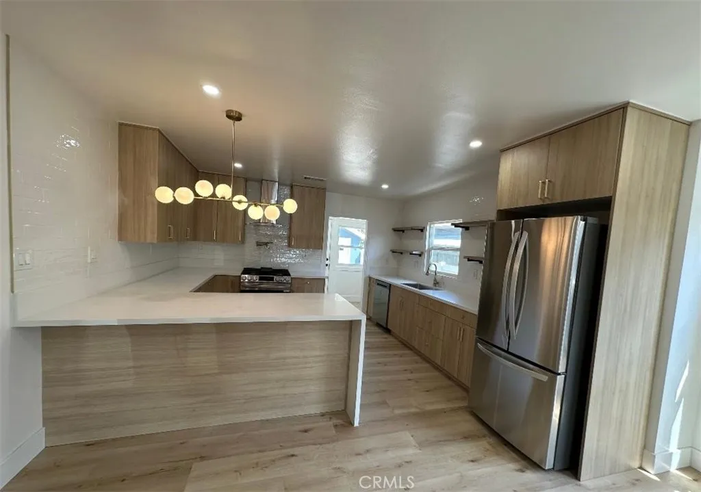 Additional image 9 of 2249 W 30th Street, Los Angeles, CA 90018