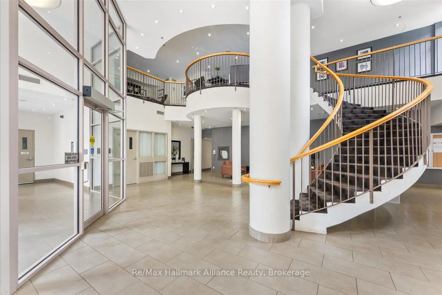 Additional image 16 of 1369 Bloor Street 910
