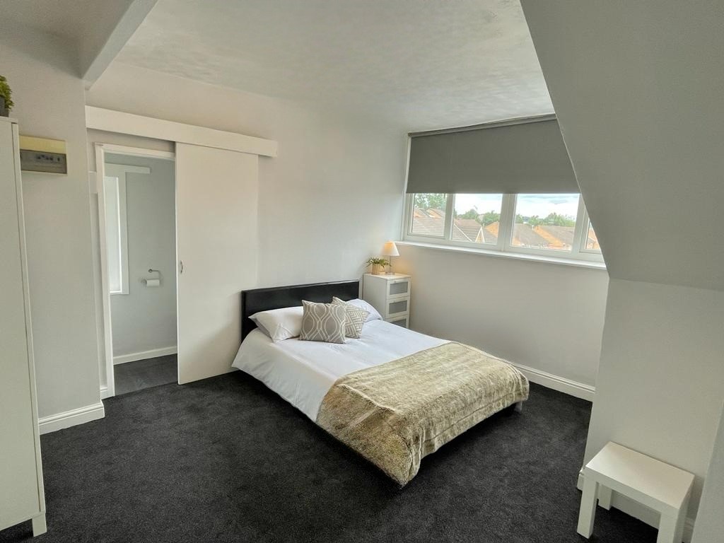 Additional image 8 of 1 Bed Flat, Victoria Park Avenue, LS13, N1 7GU