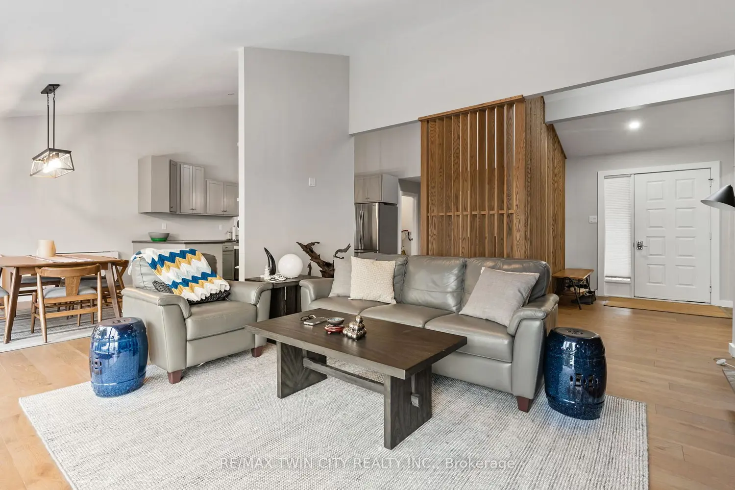 Additional image 4 of 350320 Concession A Concession