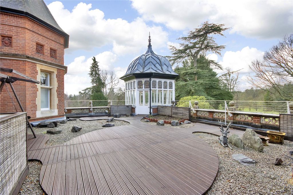 Additional image 2 of 2 bed flat for saleNorth Frith Park, Hadlow, Tonbridge, Kent TN11