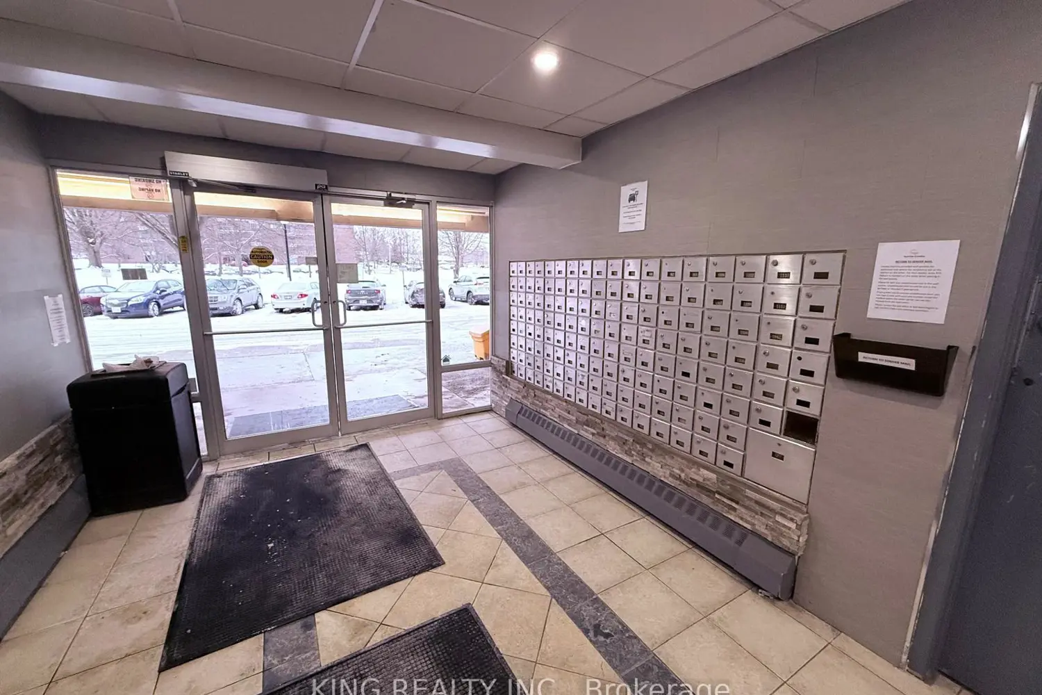 563 Mornington Avenue 302 photo 3