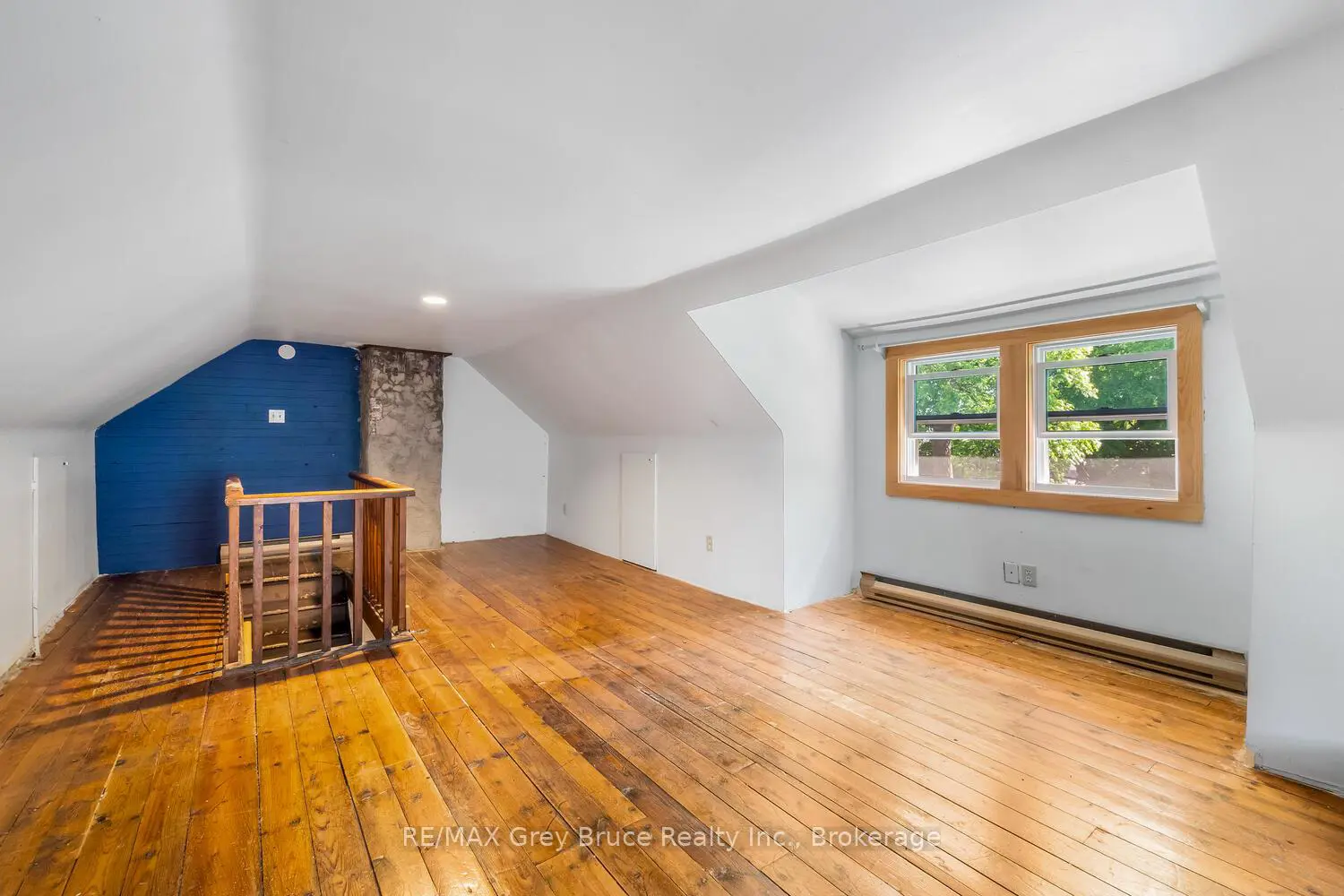 Additional image 16 of 1075 4Th Avenue