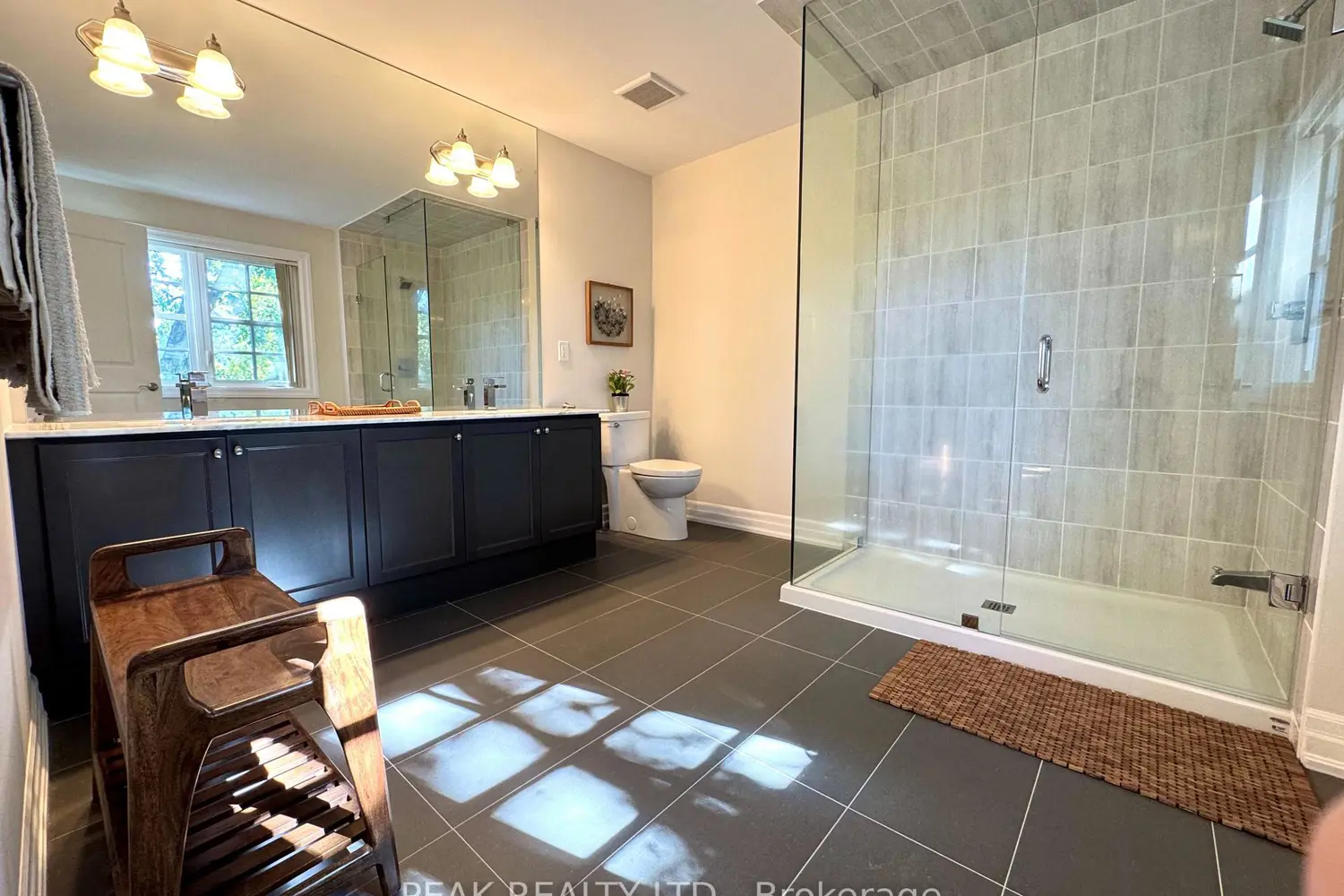 Additional image 12 of 44 Windsor Circle