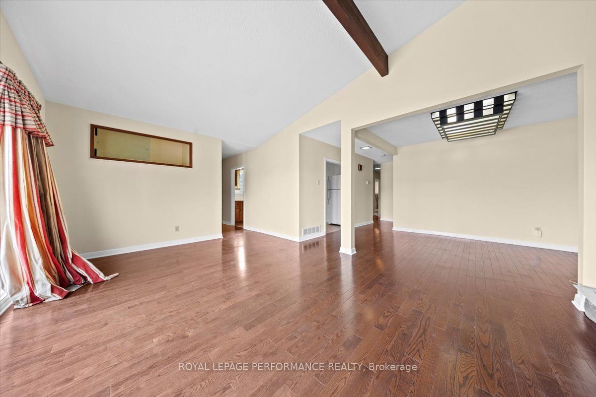 Additional image 5 of 2212 St Laurent Boulevard, Ottawa, ON, K1G 1B2