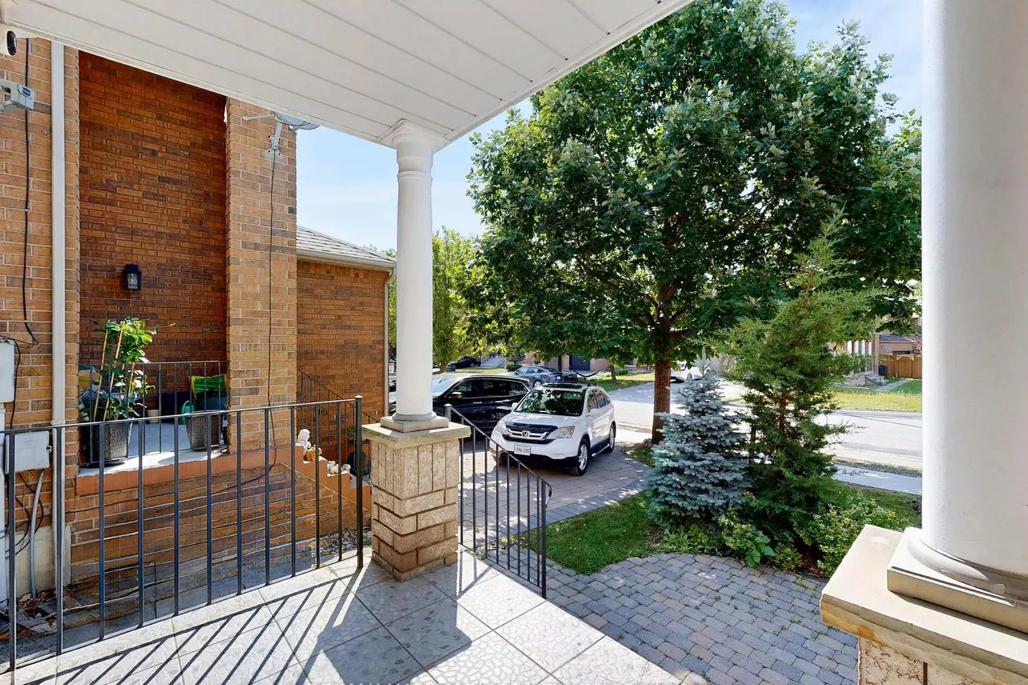 22 Laura Sabrina Drive photo 2