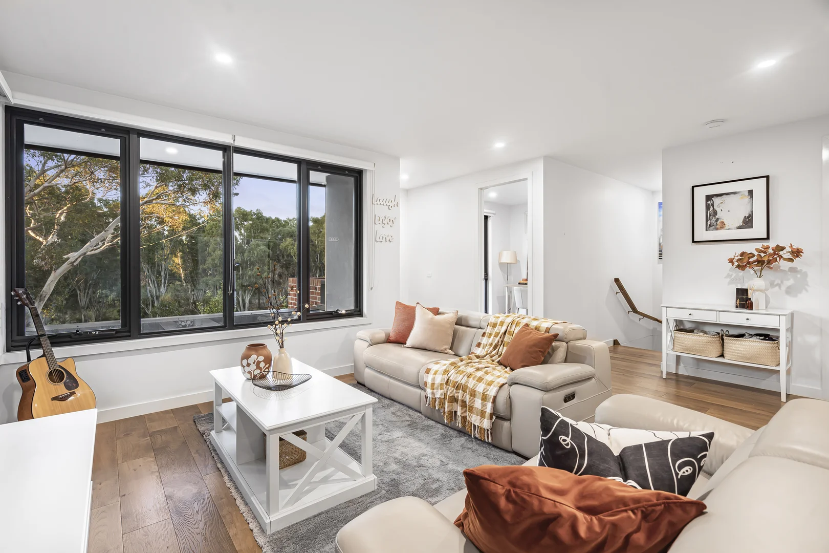 Additional image 5 of 3/142 Templestowe Road, Templestowe Lower VIC 3107