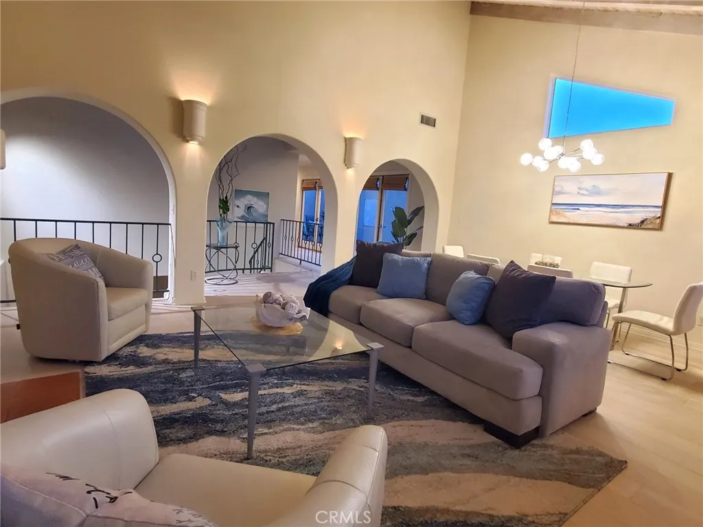 Additional image 16 of 117 S Prospect Ave #A, Redondo Beach, CA 90277