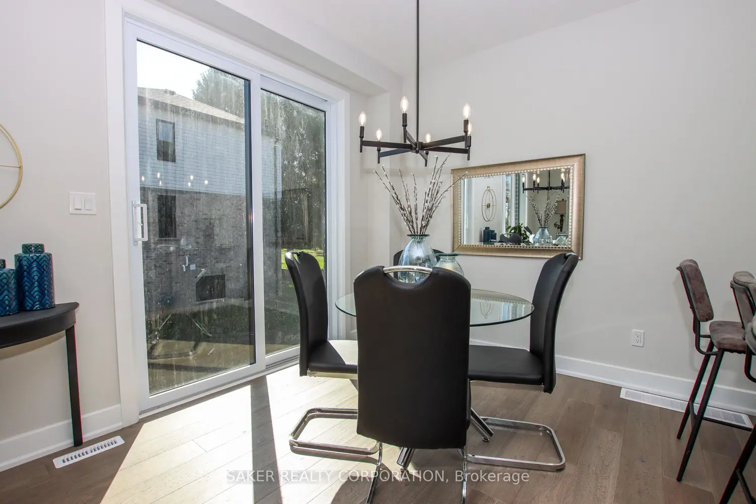 Additional image 4 of 581 Regent Street