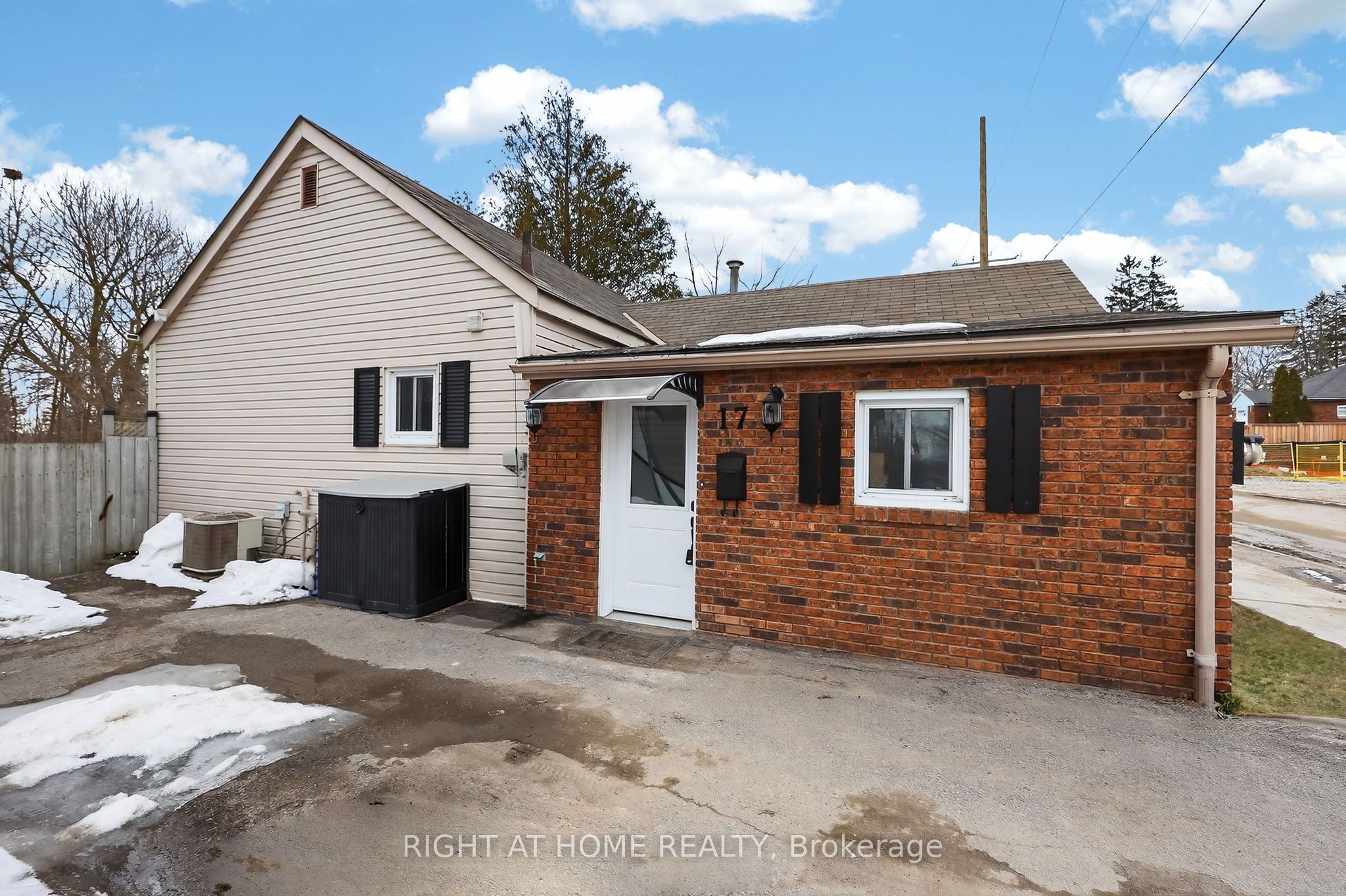 Additional image 2 of 17 Grove Street W, Barrie, ON, L4N 1M6