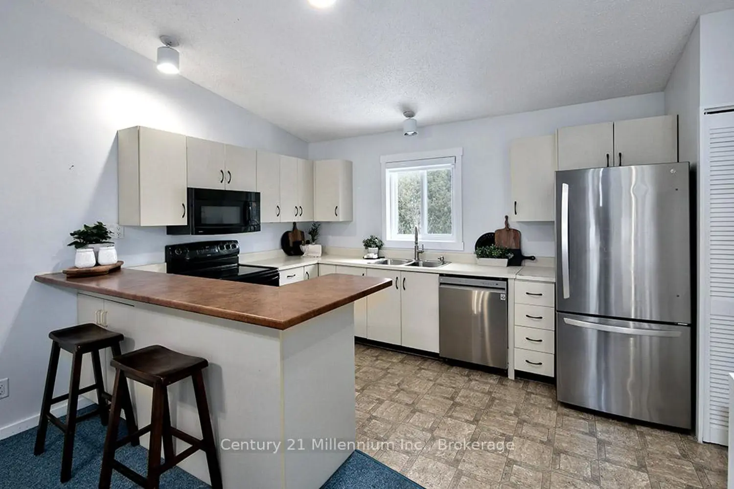 Additional image 6 of 479 Oxbow Crescent