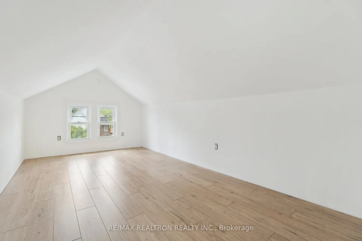 Additional image 9 of 4844 Sixth Avenue