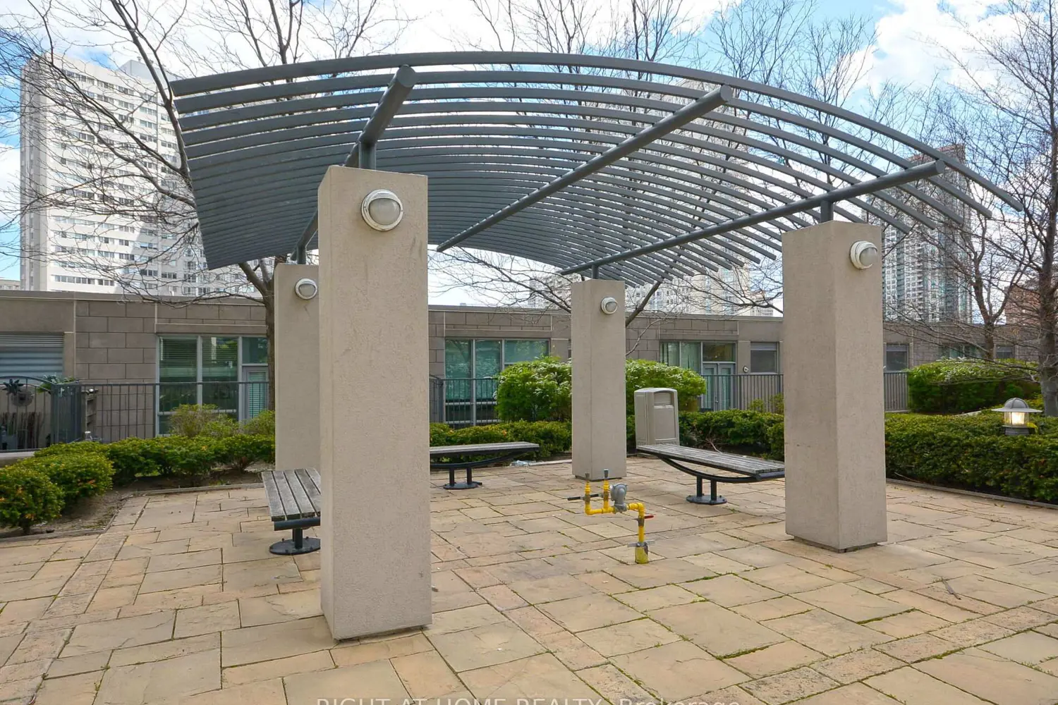 Additional image 19 of 90 Absolute Avenue 908