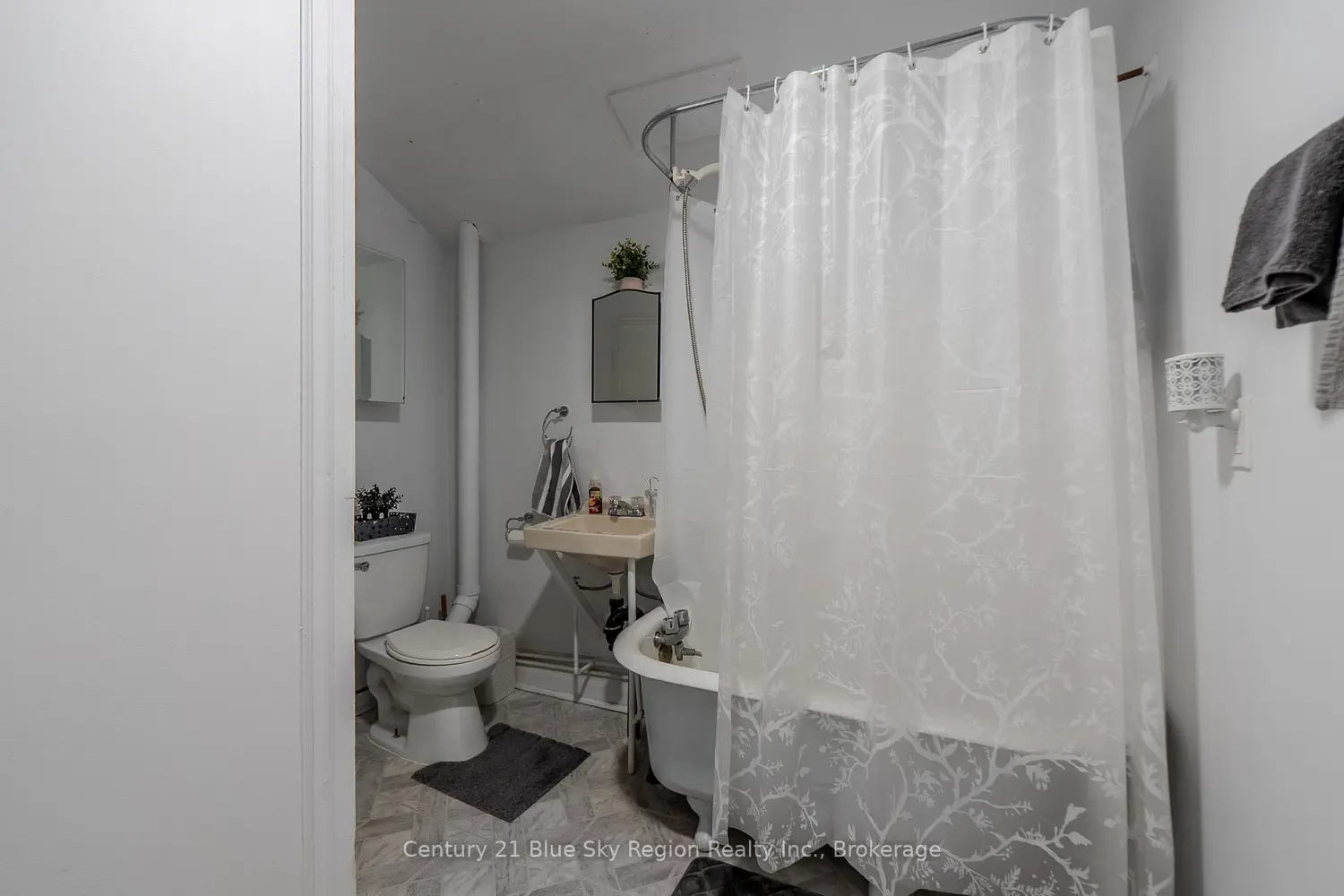 Additional image 19 of 242 Princess Street