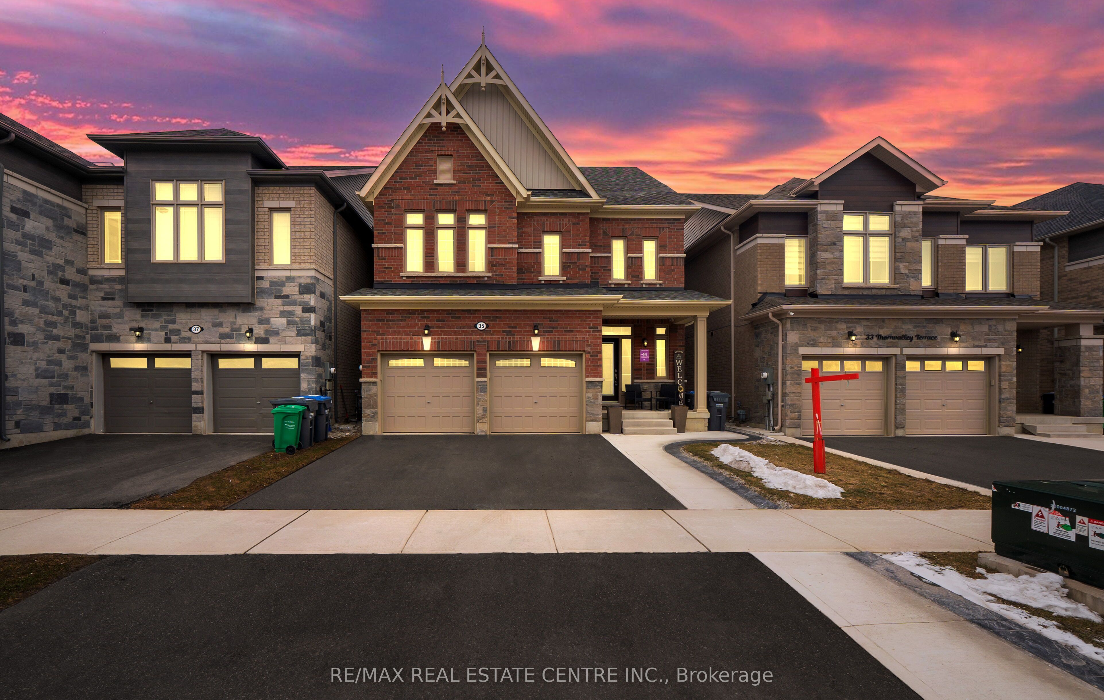 35 Thornvalley Terrace, Caledon, ON, L7C 4H9