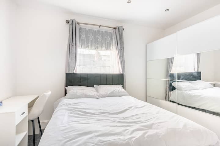 Additional image 8 of 3 Bed Terraced House, Burley Lodge Terrace, LS6, N1 7GU