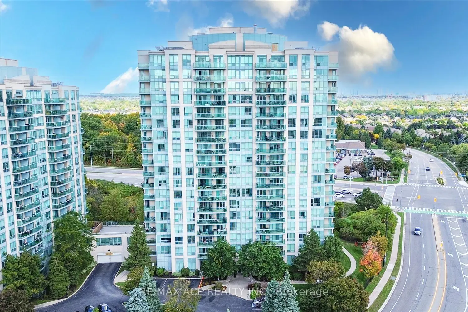 2545 Erin Centre Boulevard 1803