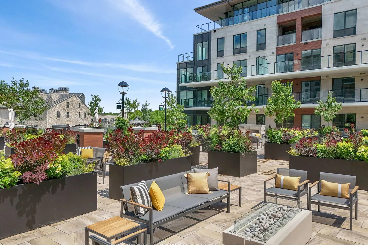 Additional image 15 of 6523 Wellington 7 Road 32