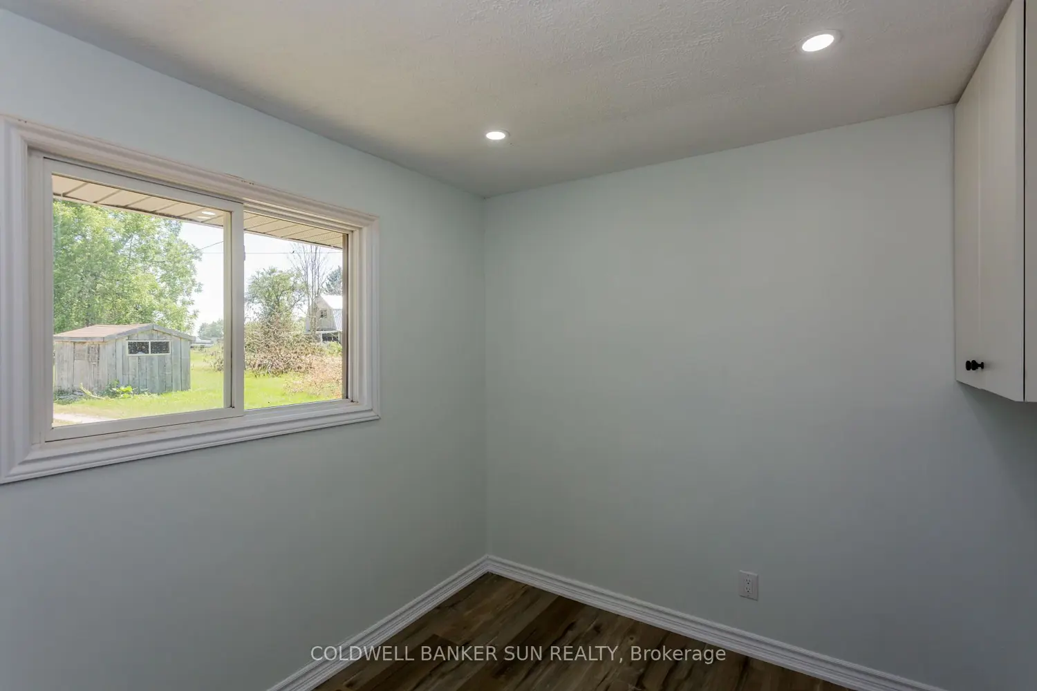 Additional image 17 of 686078 Oxford Rd 2 Road