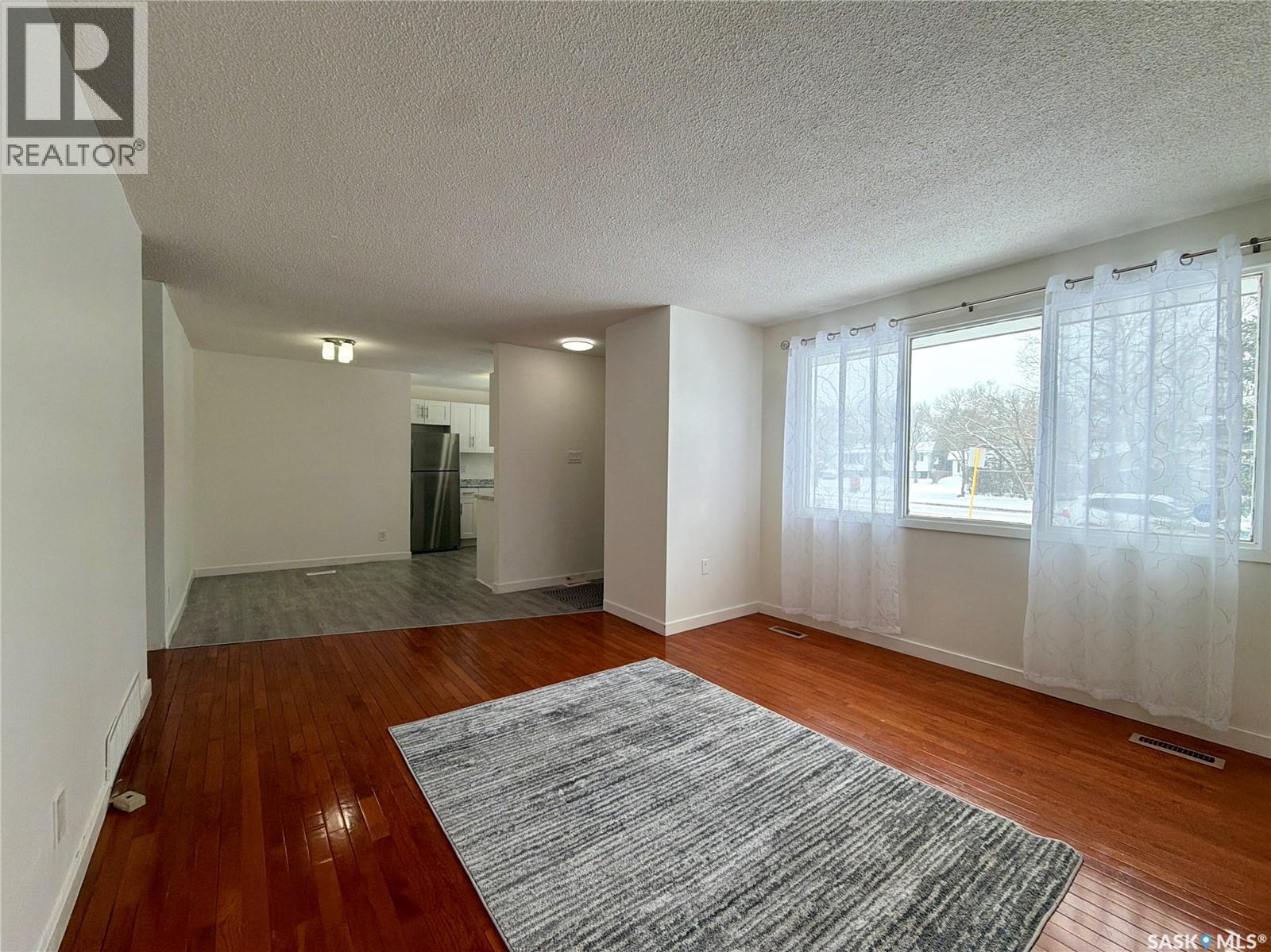 Additional image 5 of 819 Broad Street N, Regina, SK, S4R6C7