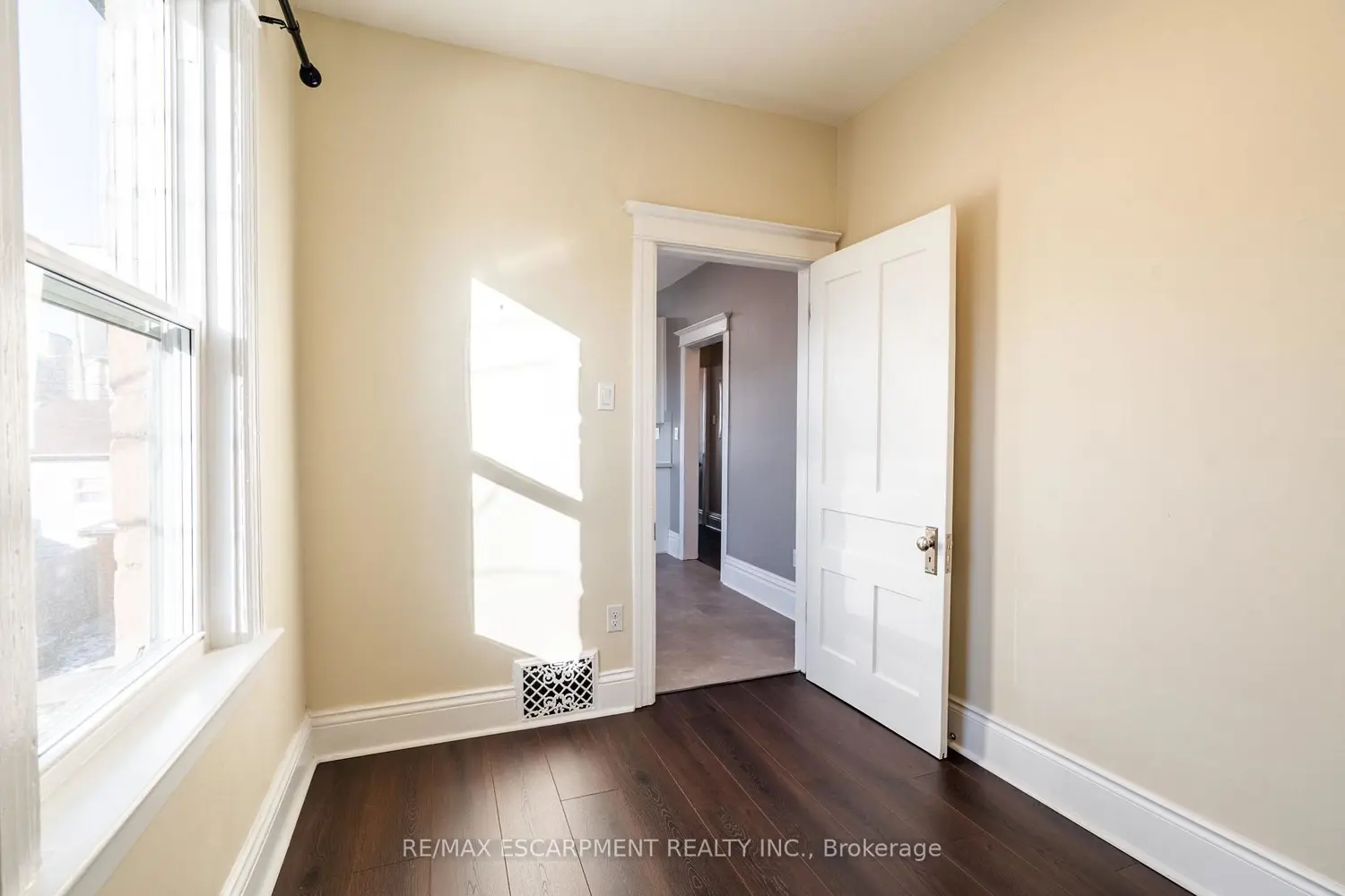 Additional image 10 of 68-70 Robert Street