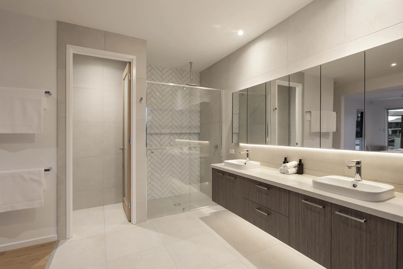 Additional image 16 of 114 Point Cartwright Drive, Buddina QLD 4575