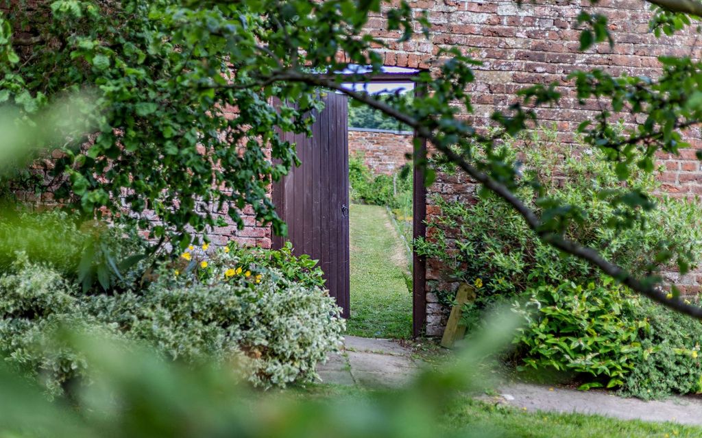 Additional image 31 of 10 bed detached house for saleLlanfair Caereinion, Welshpool, Powys SY21