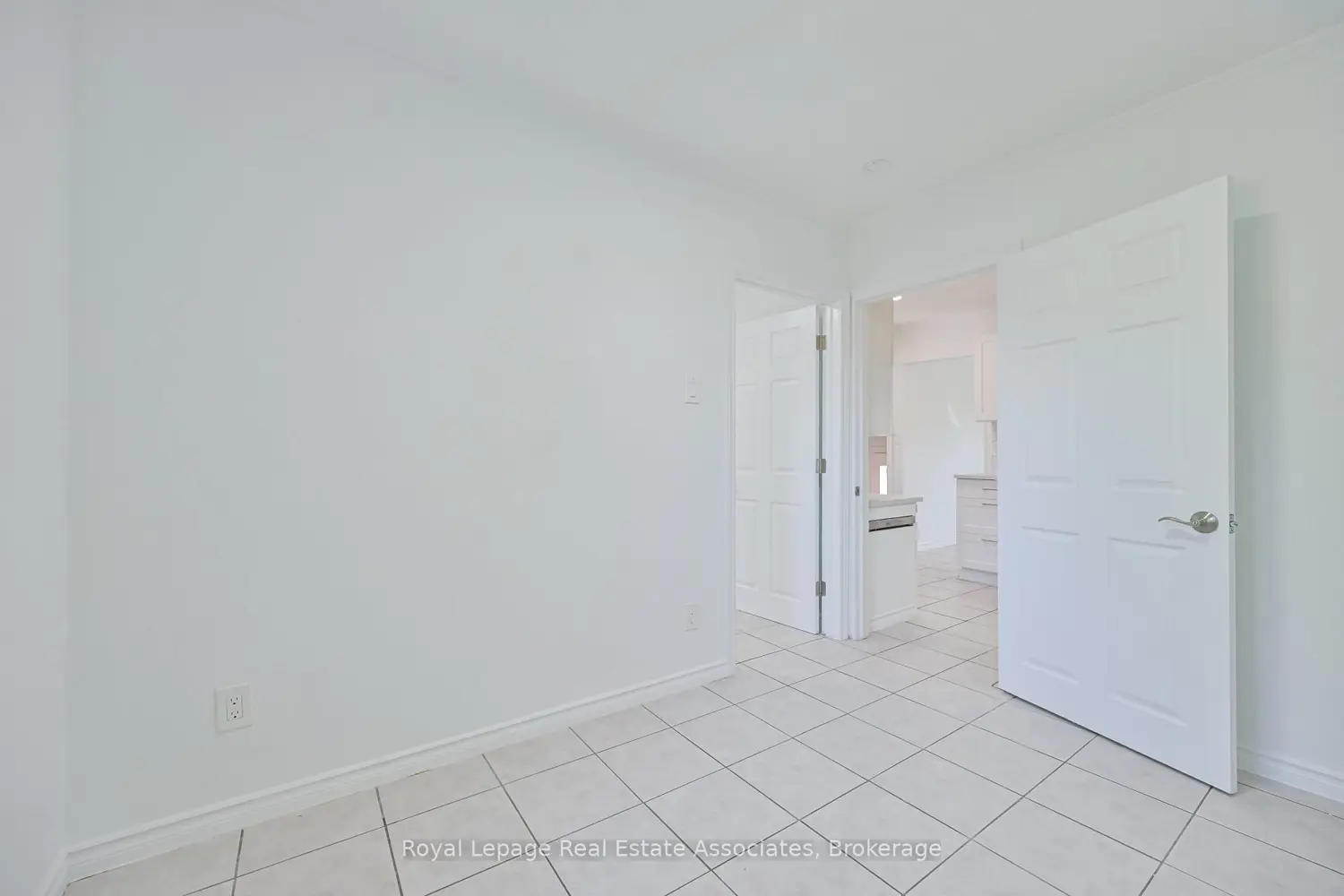 Additional image 9 of 20 East Drive