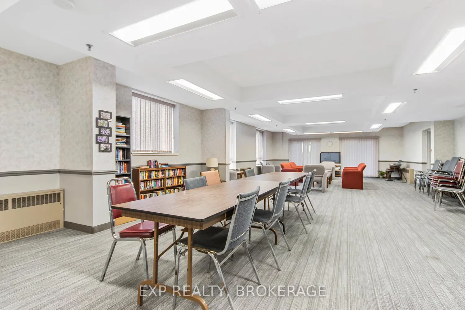 Additional image 18 of 14 Greenview Drive 607