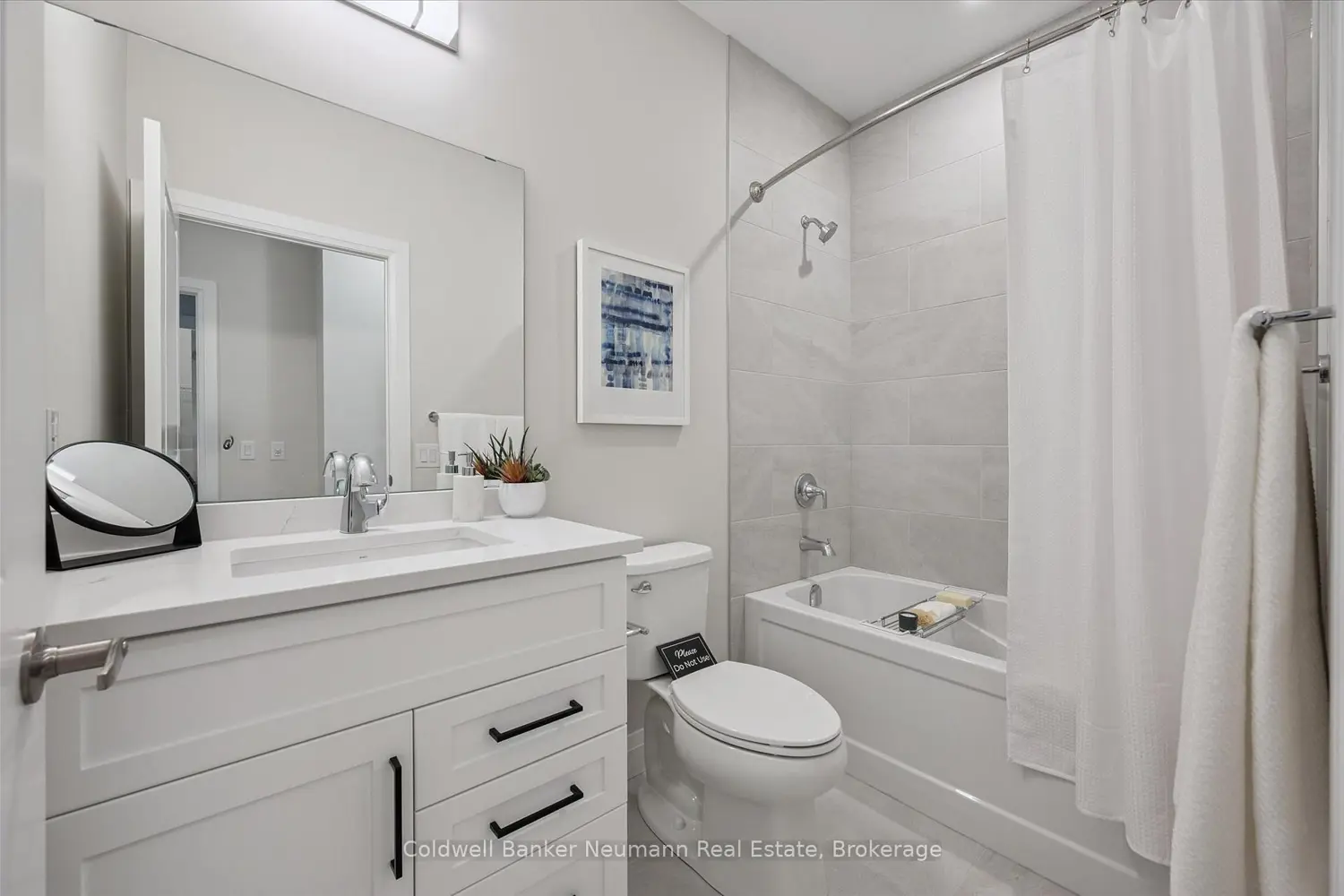 Additional image 9 of 1882 Gordon Street 318