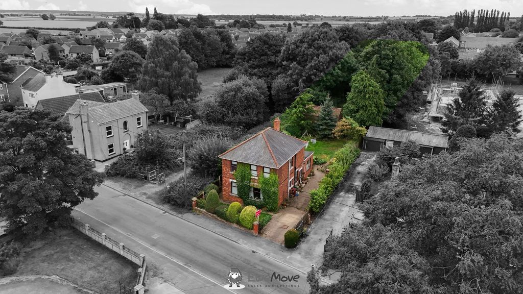 4 bed detached house for saleCoverdale King Edward Street, Belton, Doncaster DN9