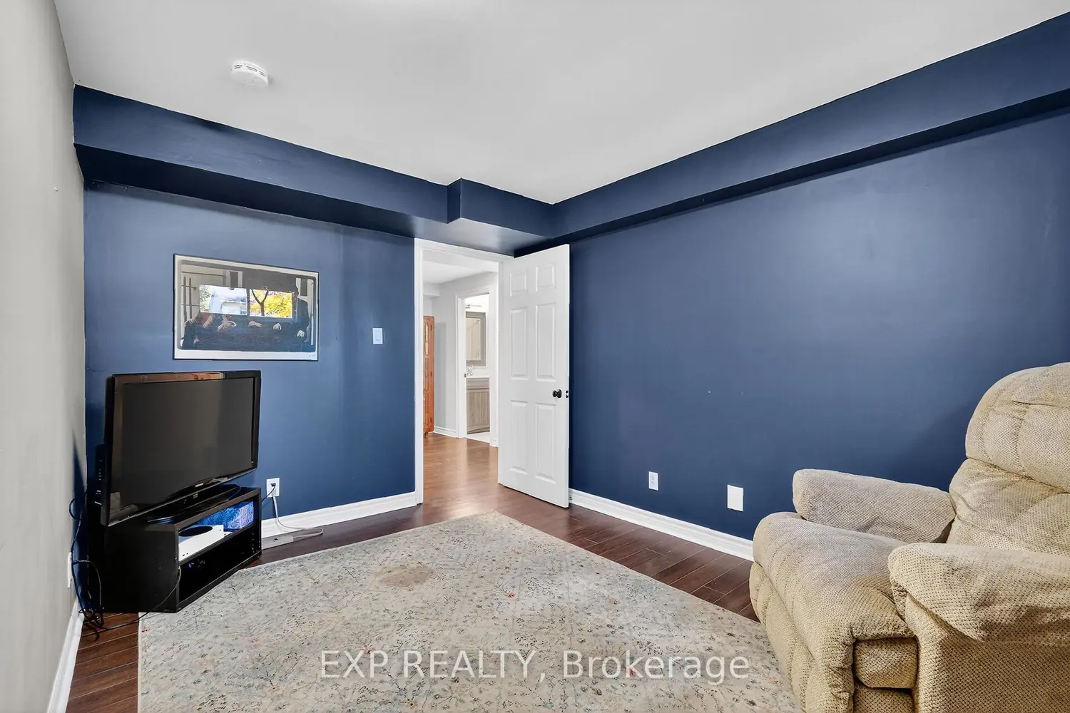 Additional image 16 of 544 Loucks Drive