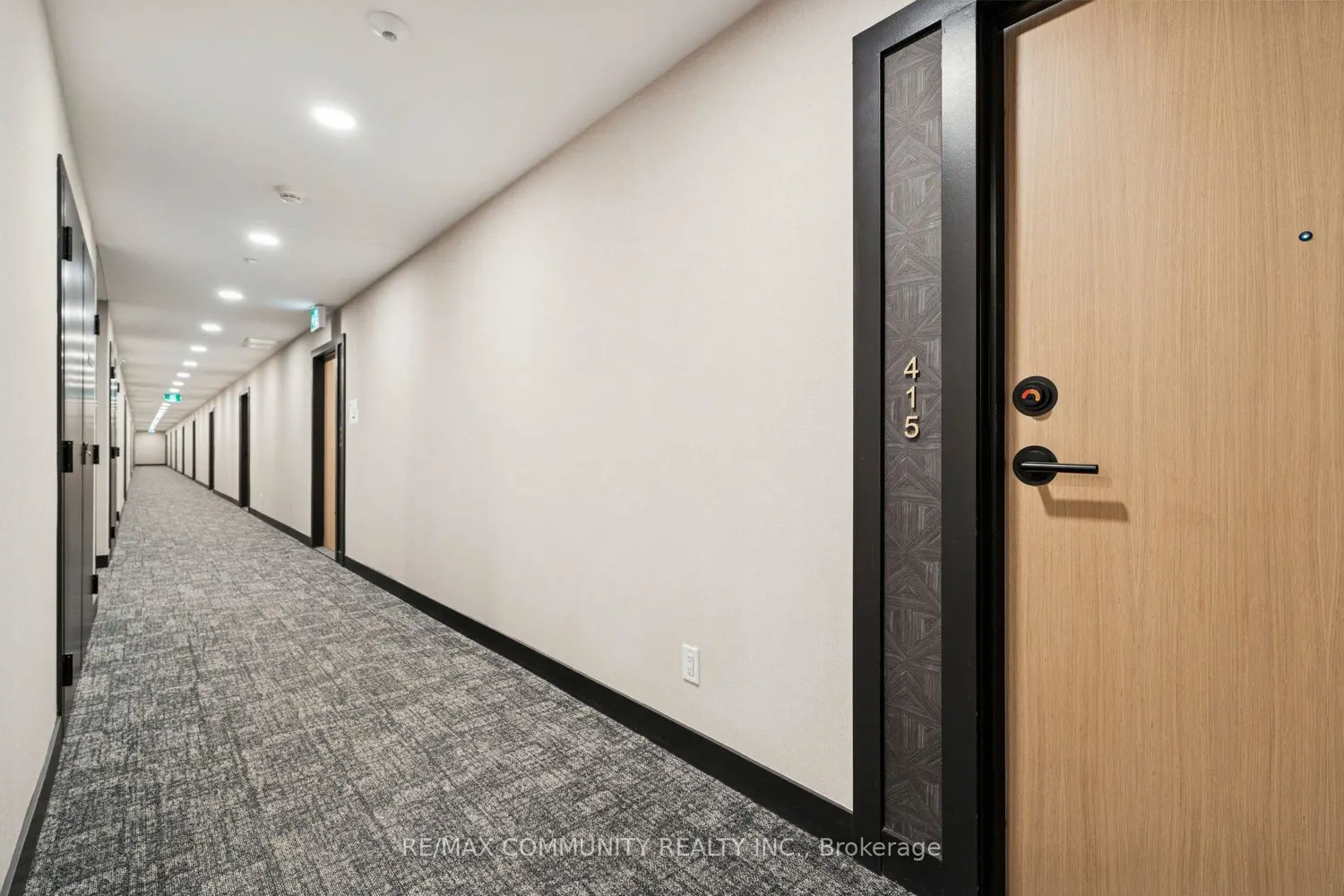 Additional image 4 of 31 Huron Street 415