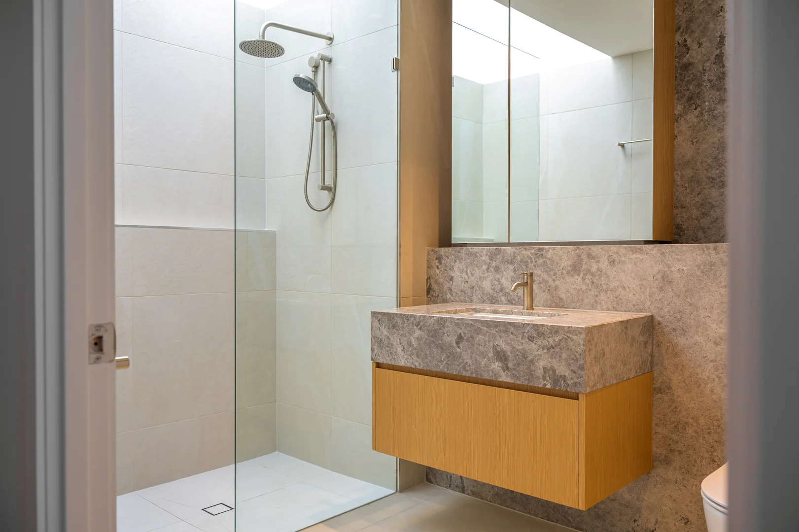 Additional image 10 of 844/135 Meiers Road, Indooroopilly QLD 4068