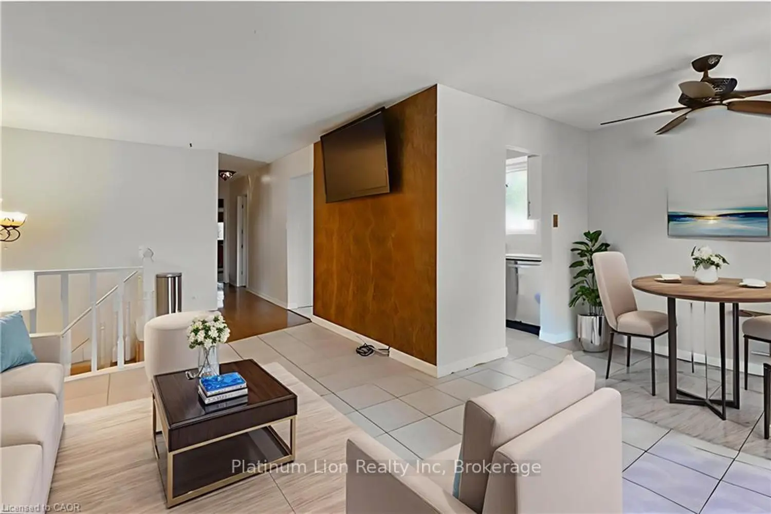 Additional image 3 of 6 Equestrian Court