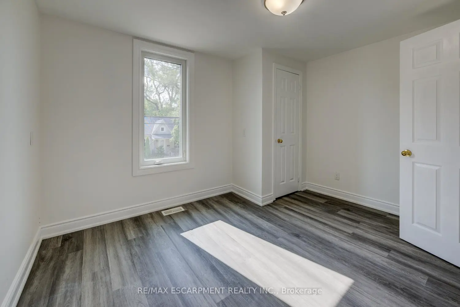 Additional image 11 of 57 1/2 Breadalbane Street