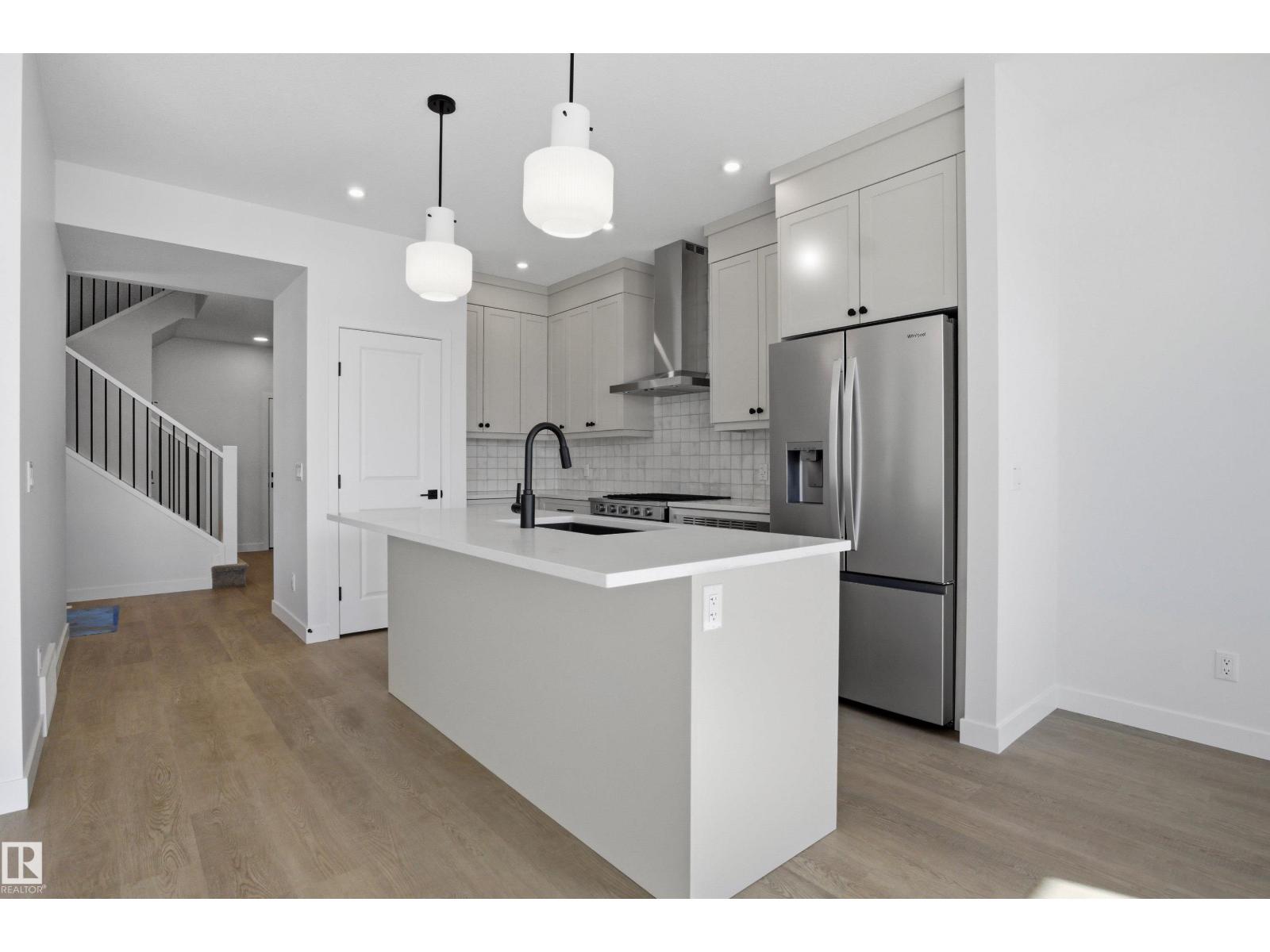 Additional image 2 of 1126 Cristall Crescent SW, Edmonton, AB, T6W5S9