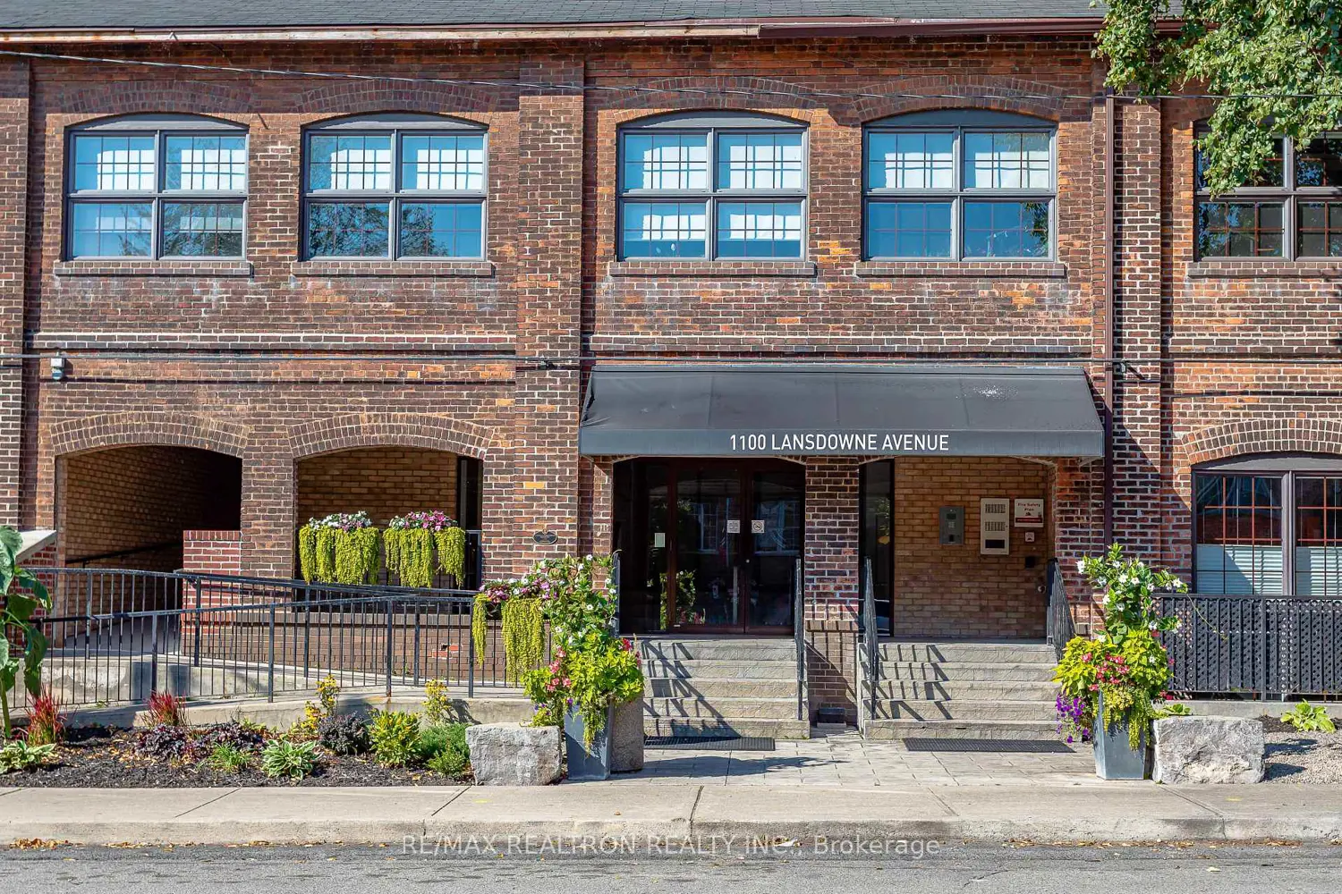 Additional image 19 of 1100 Lansdowne Avenue 307